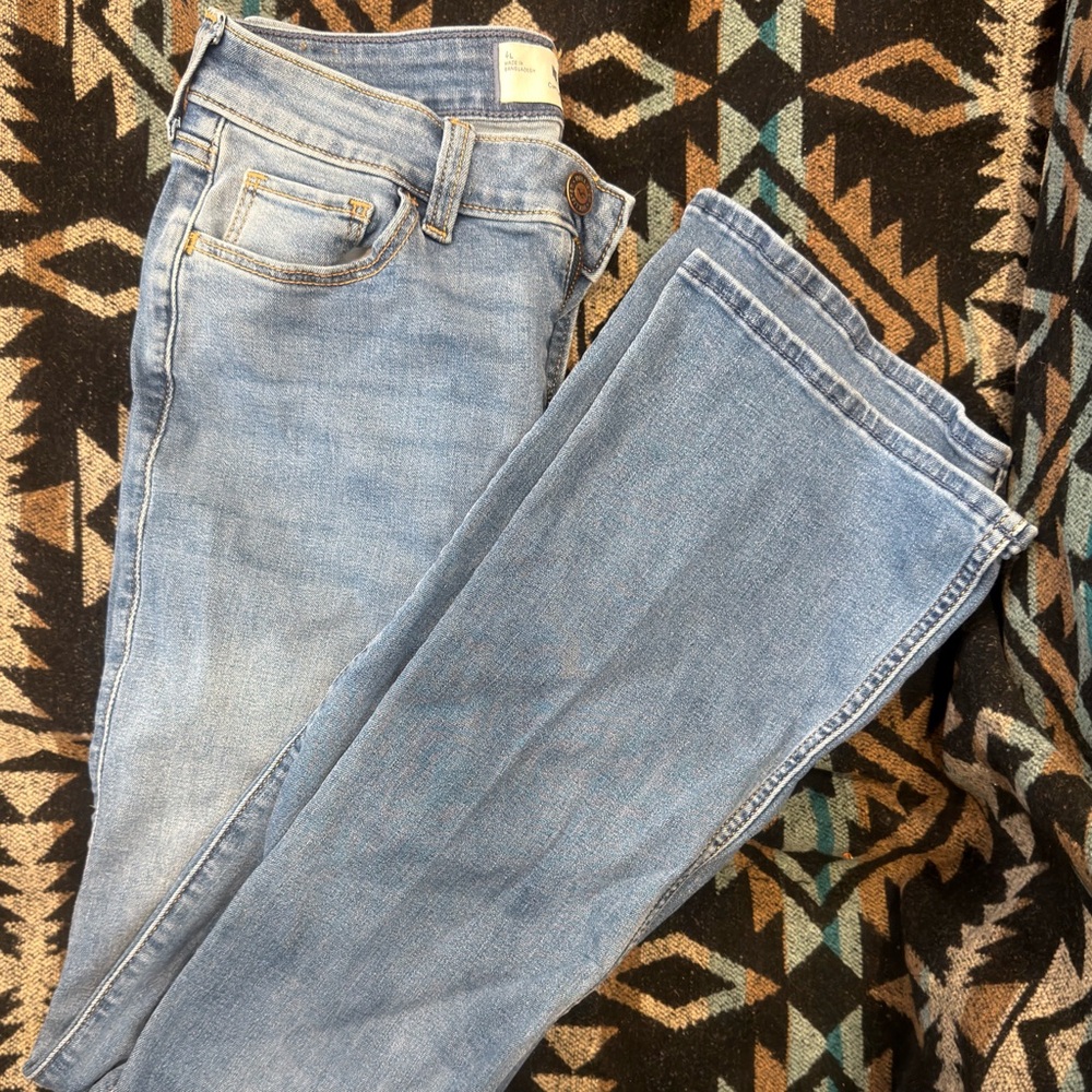Curvy Mid-Rise Boot Jeans